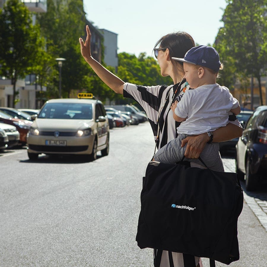 Nachfolger HyFive er perfekt bakovervendt bilstol for reise med taxi