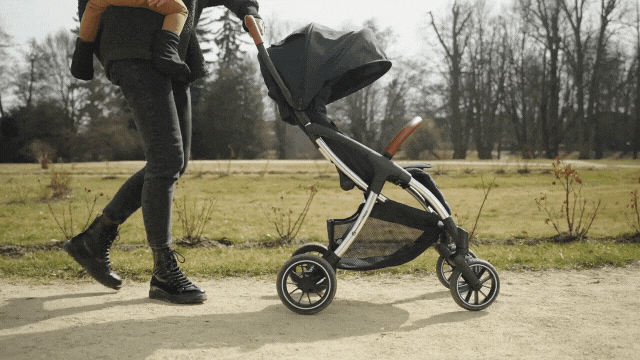 Petite & Mars Cross folder seg sammen av seg selv!