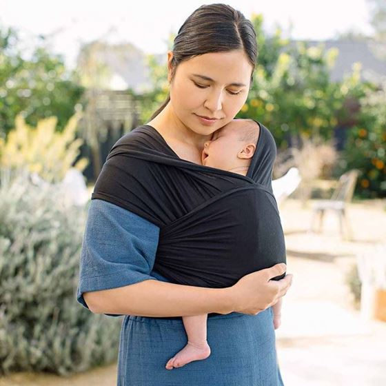 Bilde av UTGÅTT! Ergobaby Aura Bæresjal, Sort