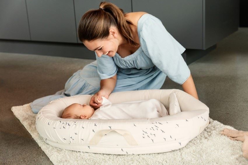 voksi babynest grå