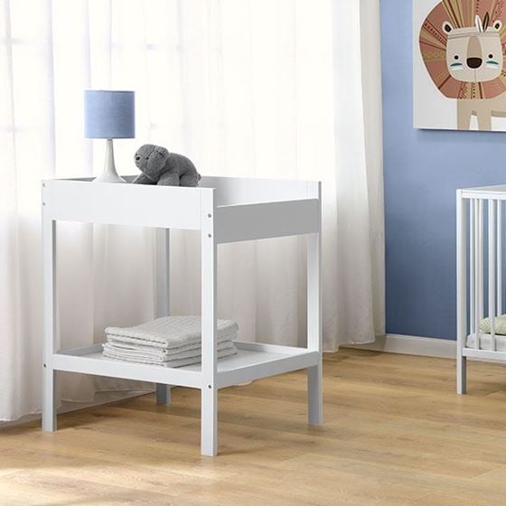 Bilde av Sagababy Stellebord Henrik, Hvit Tre