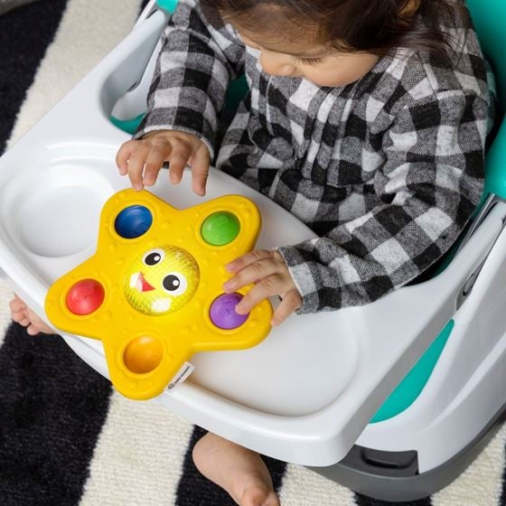 Bilde av Baby Einstein Pop & Glow Starfish™ Aktivitetsleke med Sugekopp, 6m+