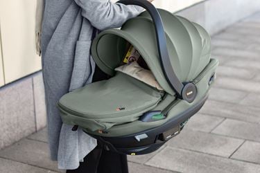 Bilde av BeSafe Bilstolpose - Meadow Green Wind & Weather Cover 
