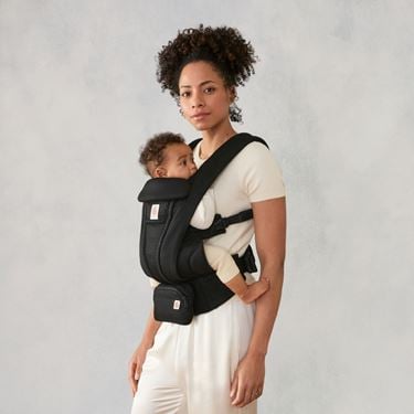 Bilde av Ergobaby Omni Deluxe Bæresele, Onyx Black Mesh
