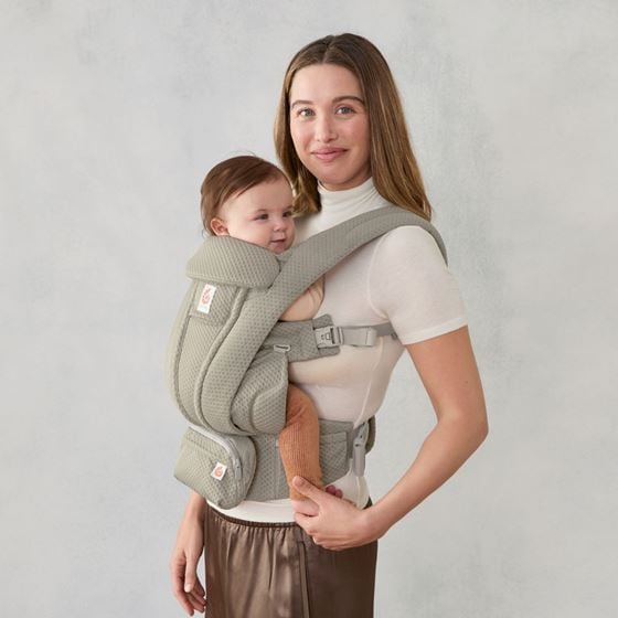 Bilde av Ergobaby Omni Deluxe Bæresele, Soft Olive Mesh